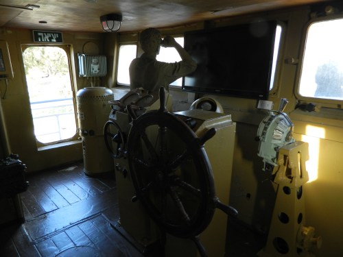 The bridge on the ''Galina''