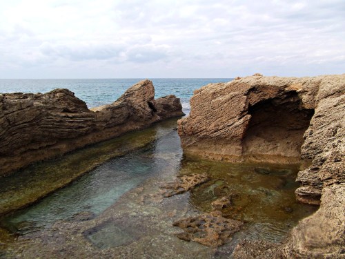 Cut rock in the harbour area