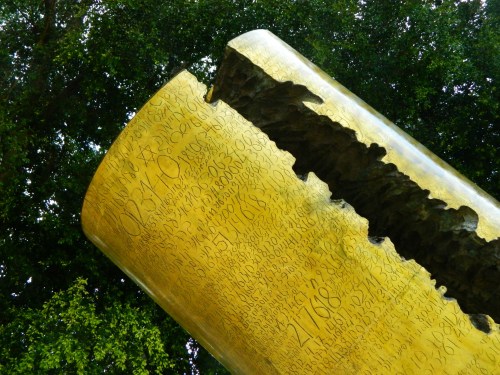 Holocaust memorial sculpture