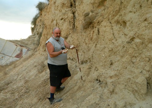 Wall-scratching at Tel Gamma