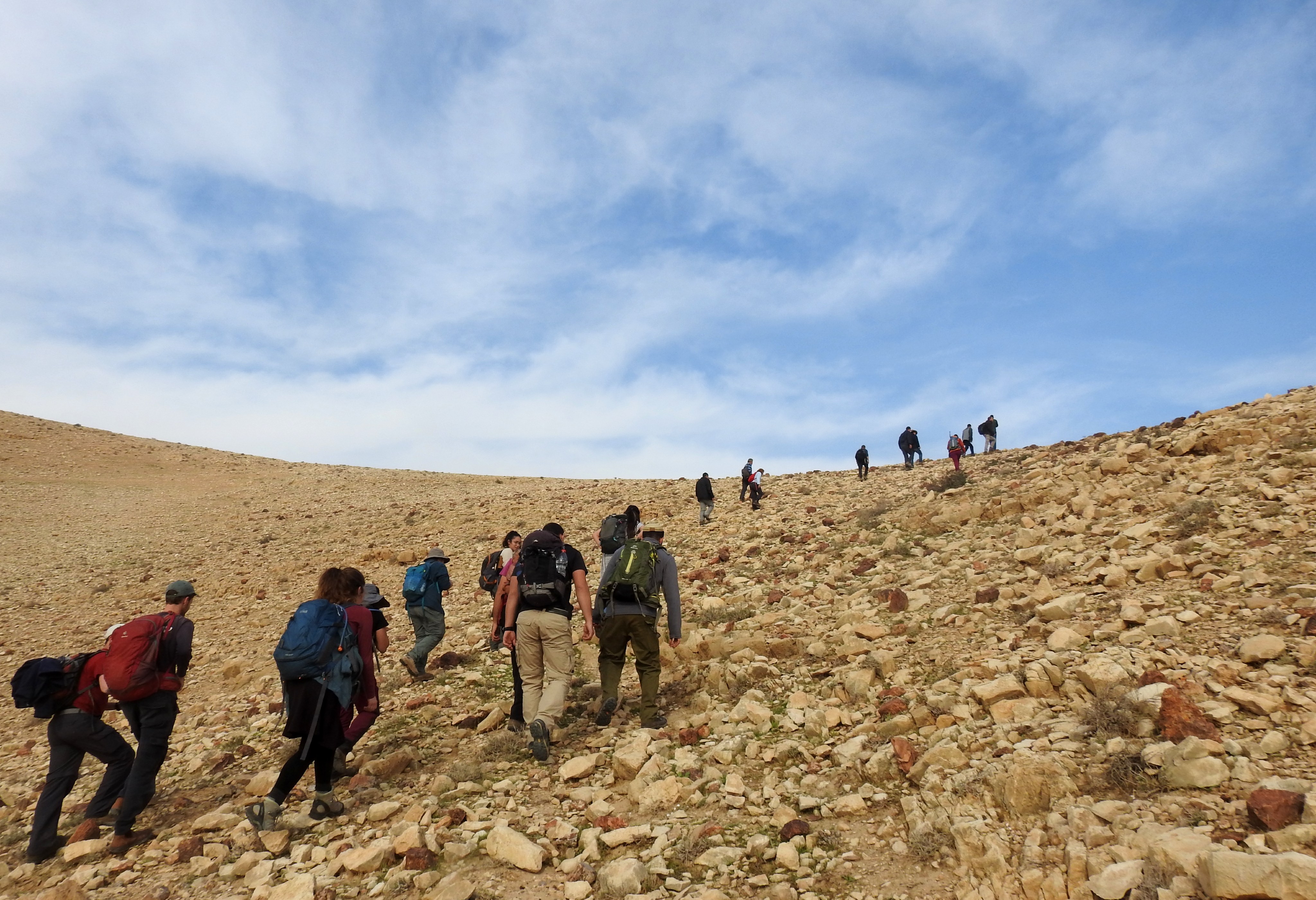 Hiking in the direction of Doq